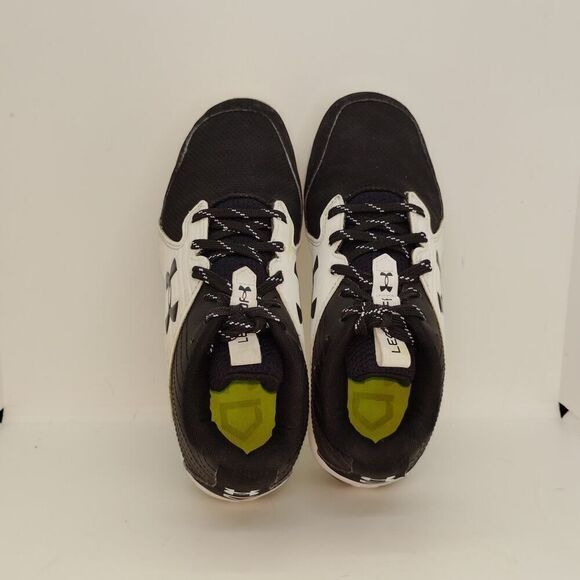 Under Armour Leadoff Softball Girls Pre-owned Black & White Cleats - sz. 4Y - Picture 4 of 7